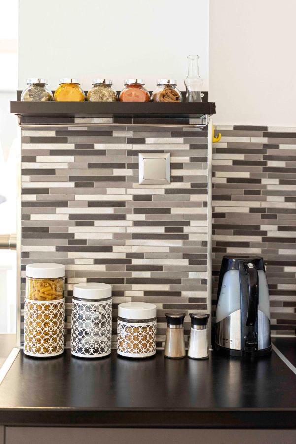 Mirabella Spacious Studio Athens Luaran gambar